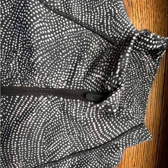 Define jacket asym nulux - Picture 2 of 3